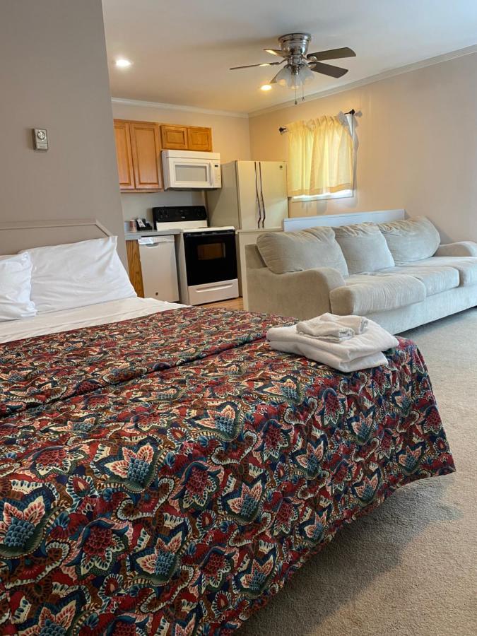 Barberry Court Motel &Cabins Лейк Джордж Стая снимка