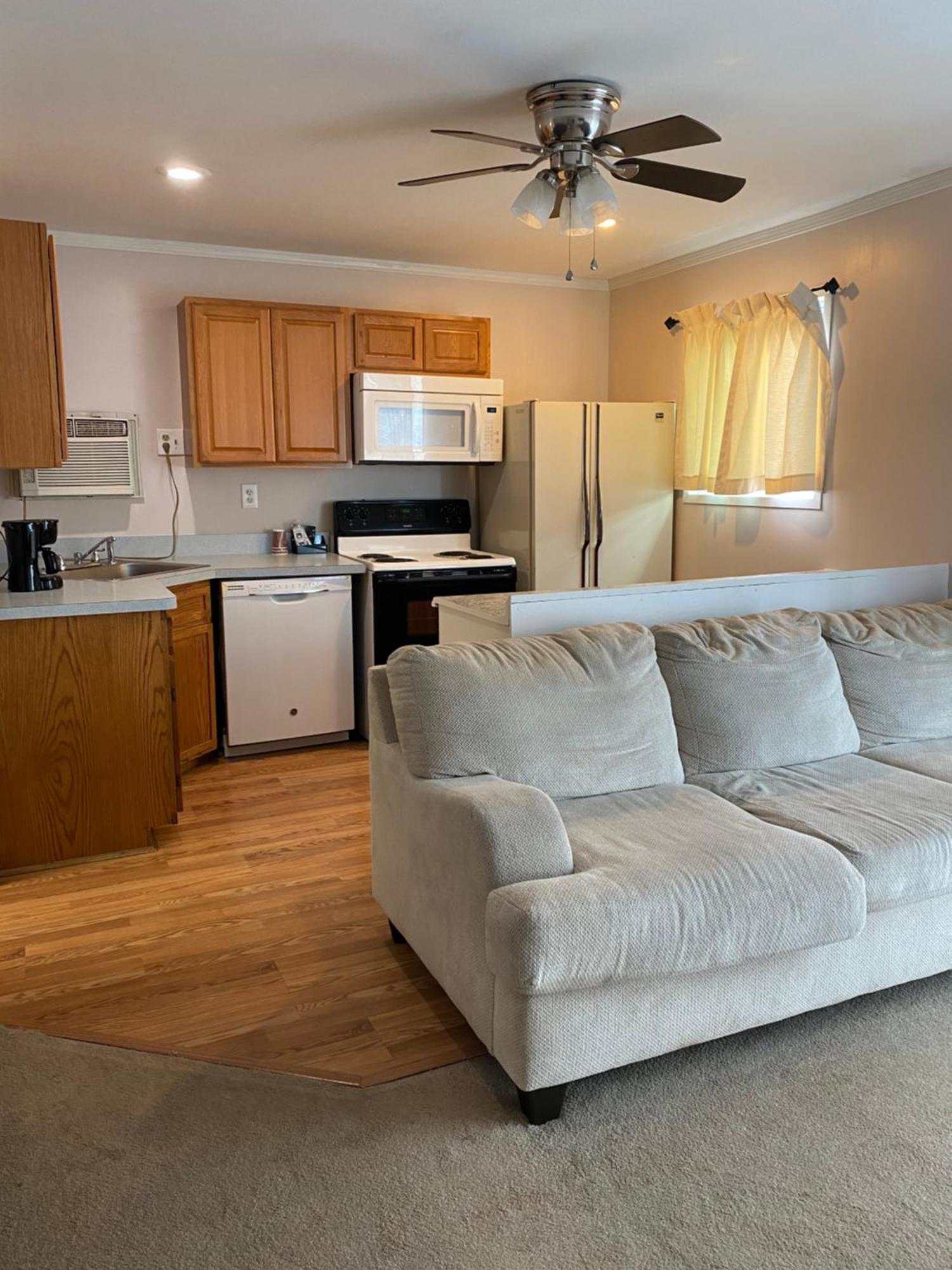 Barberry Court Motel &Cabins Лейк Джордж Стая снимка